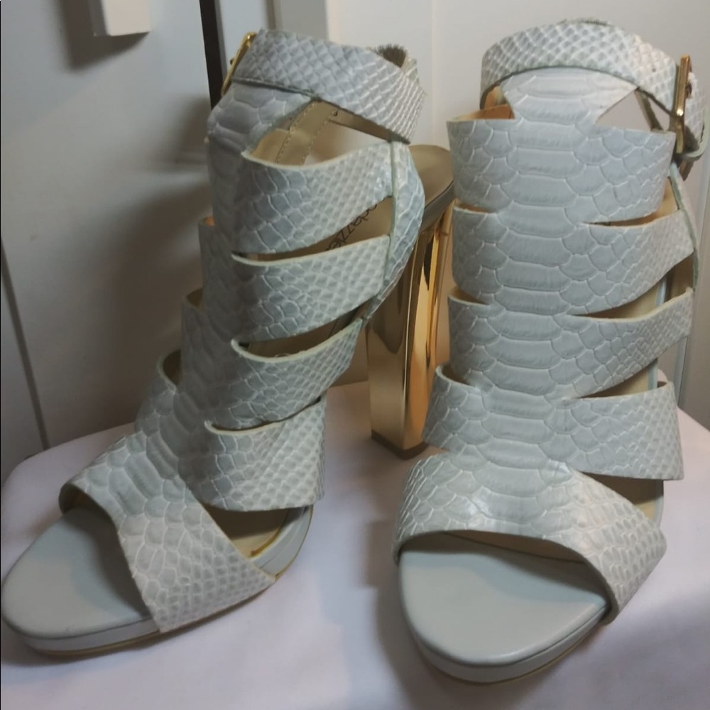 New shoe dazzle snakeskin print heels